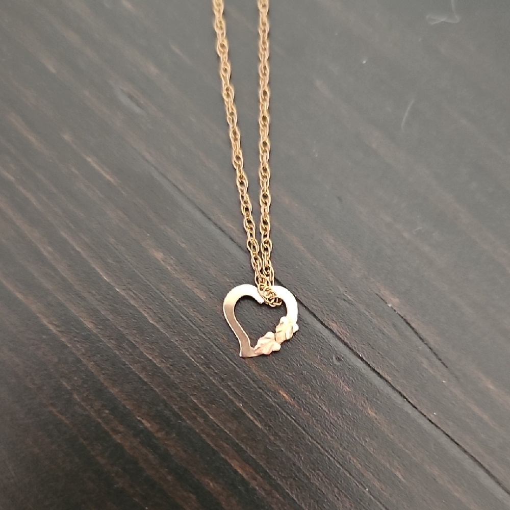 10K Blackhills Gold Heart Pendant Necklace